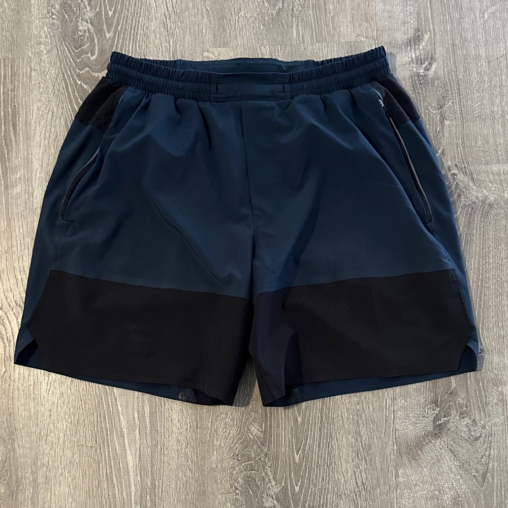 Lululemon M Men's Switch Up Navy & Black‎ Athletic Workout Casual Summer Shorts - Picture 2 of 9